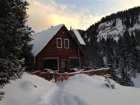 Ouray cabin rentals  G&M Cabins - Downtown Lake City Visit ghost towns on top of the world, G&M Mountain Cabins have direct access for OHVs to the Alpine Loop! Stay in Lake City CO walk to downtown shops, restaurants, river fishing